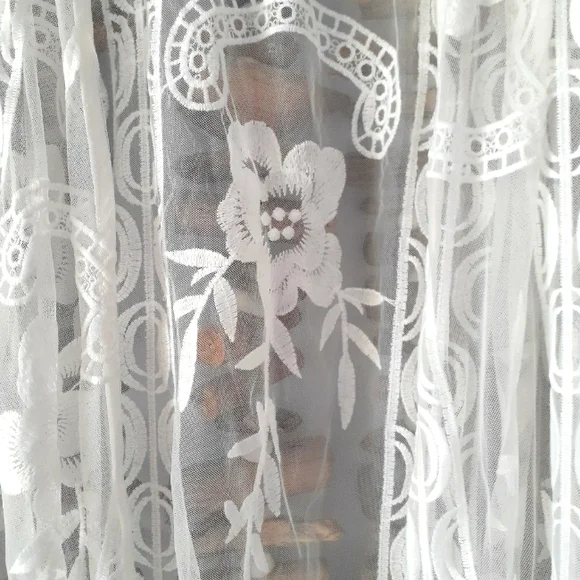 MAIVE & BO Cape - Picture 4 of 4